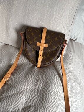 Louis Vuitton Chantilly PM